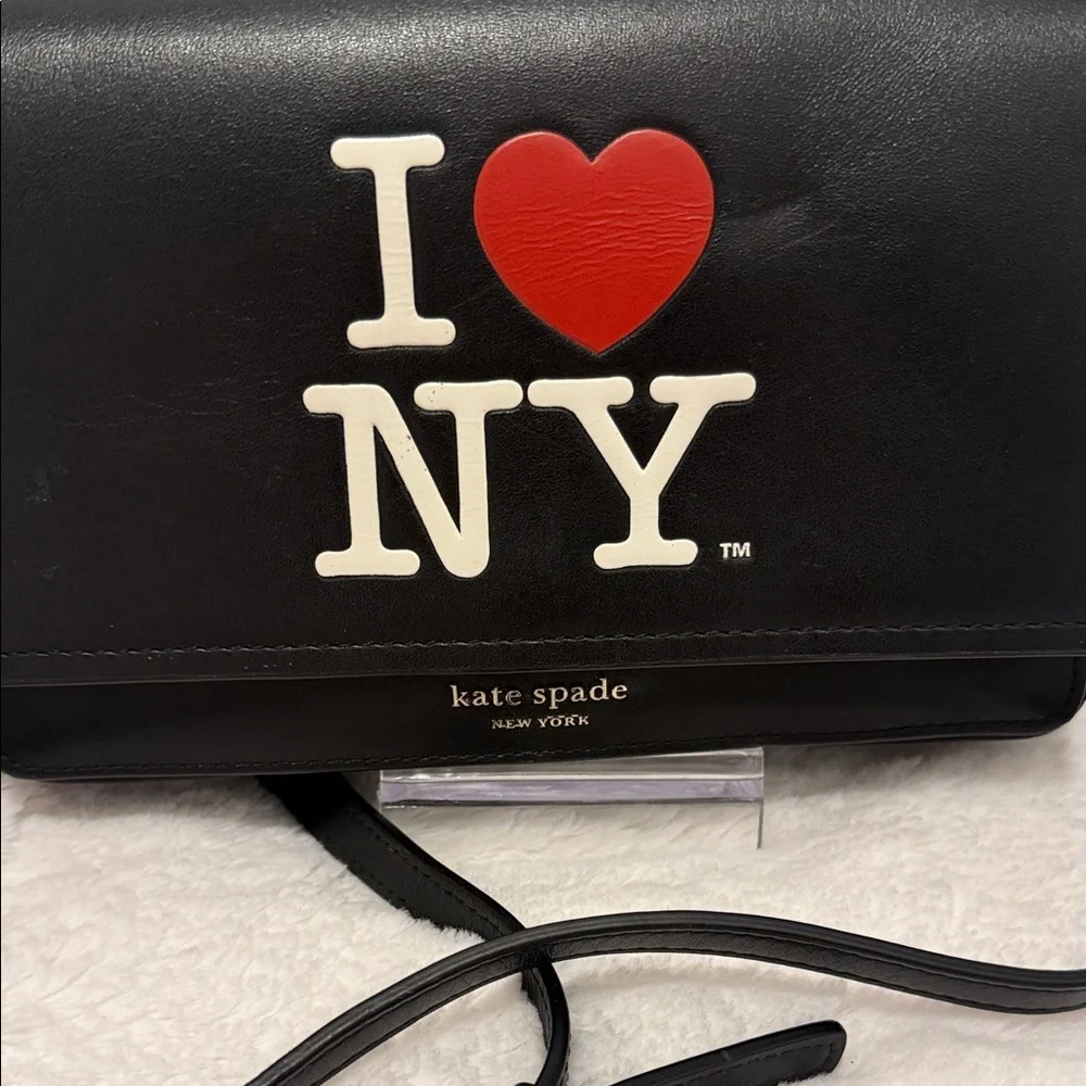 Kate Spade New York “I Love NY” Flap Chain Wallet Crossbody - Picture 3 of 5